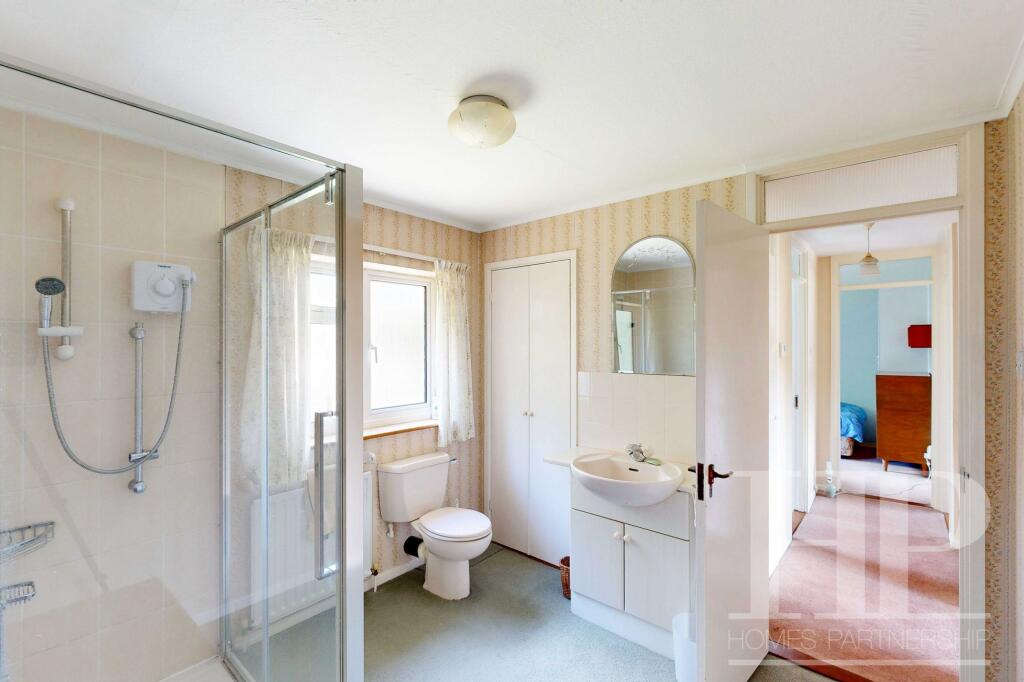 En-suite shower room
