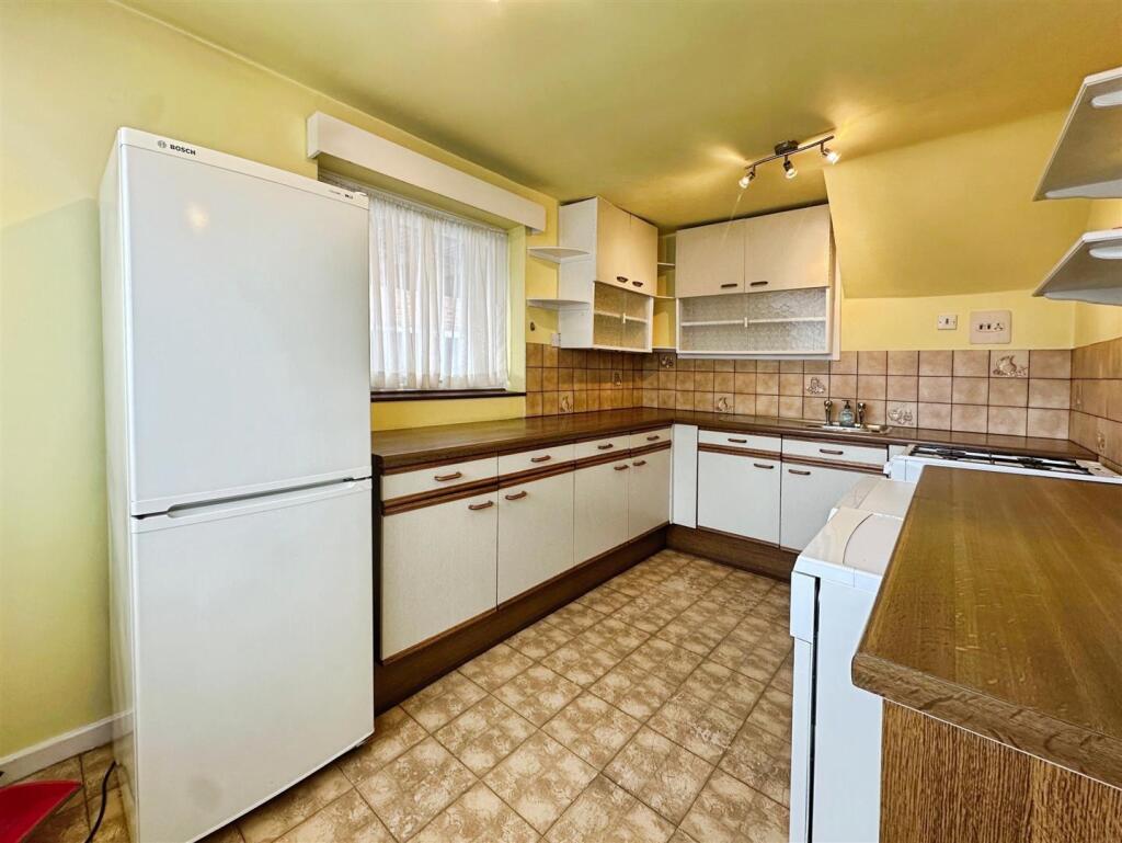 a9394f71--42AB-9763-7F2AA917A263-29618-0000290DEFC