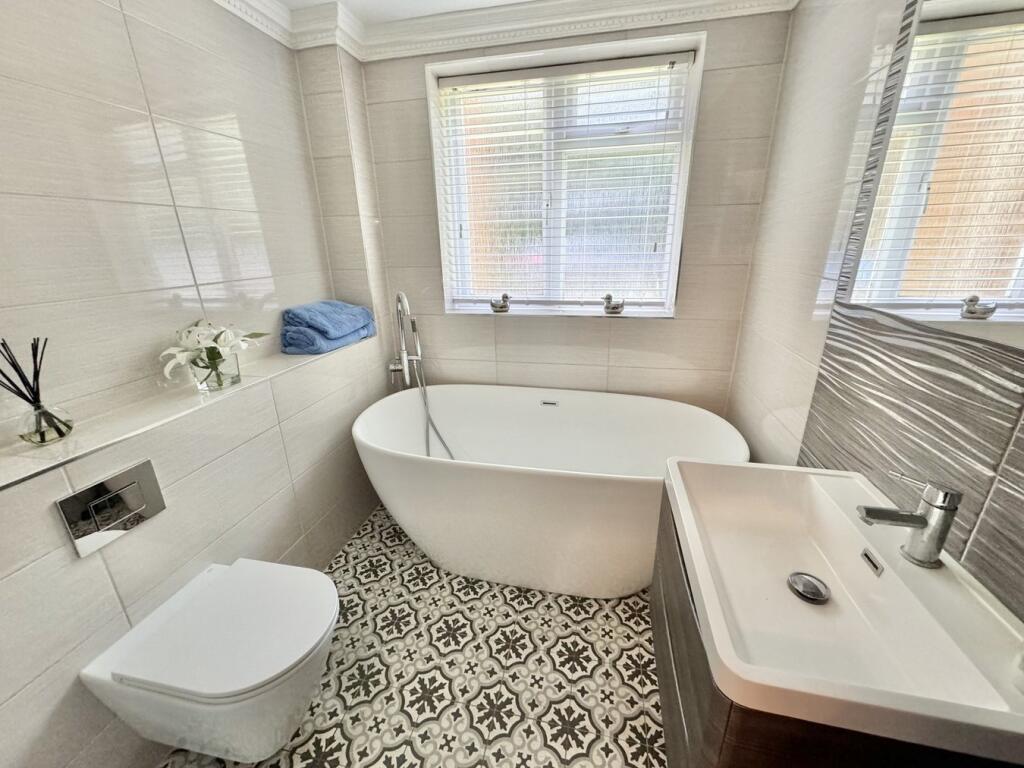 Main Bathroom