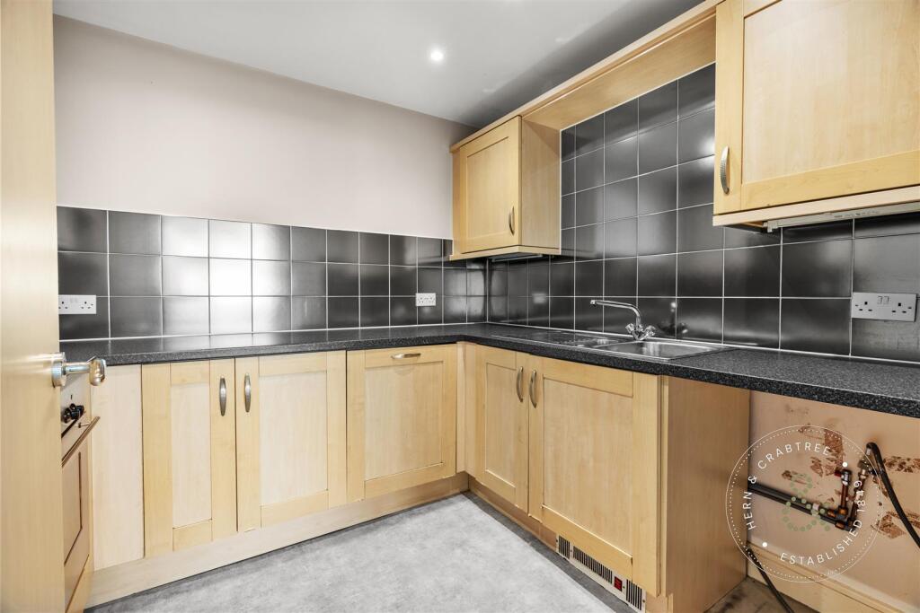 The Monico, Rhiwbina, Hern Crabtree (10).jpg