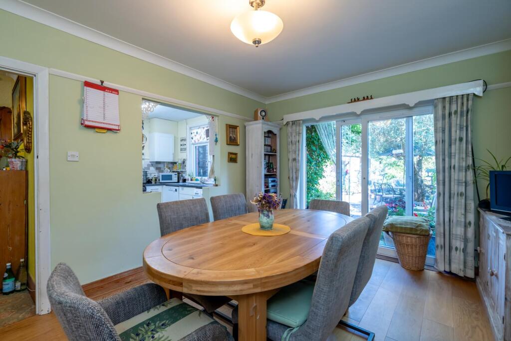Dining Room (2).jpg