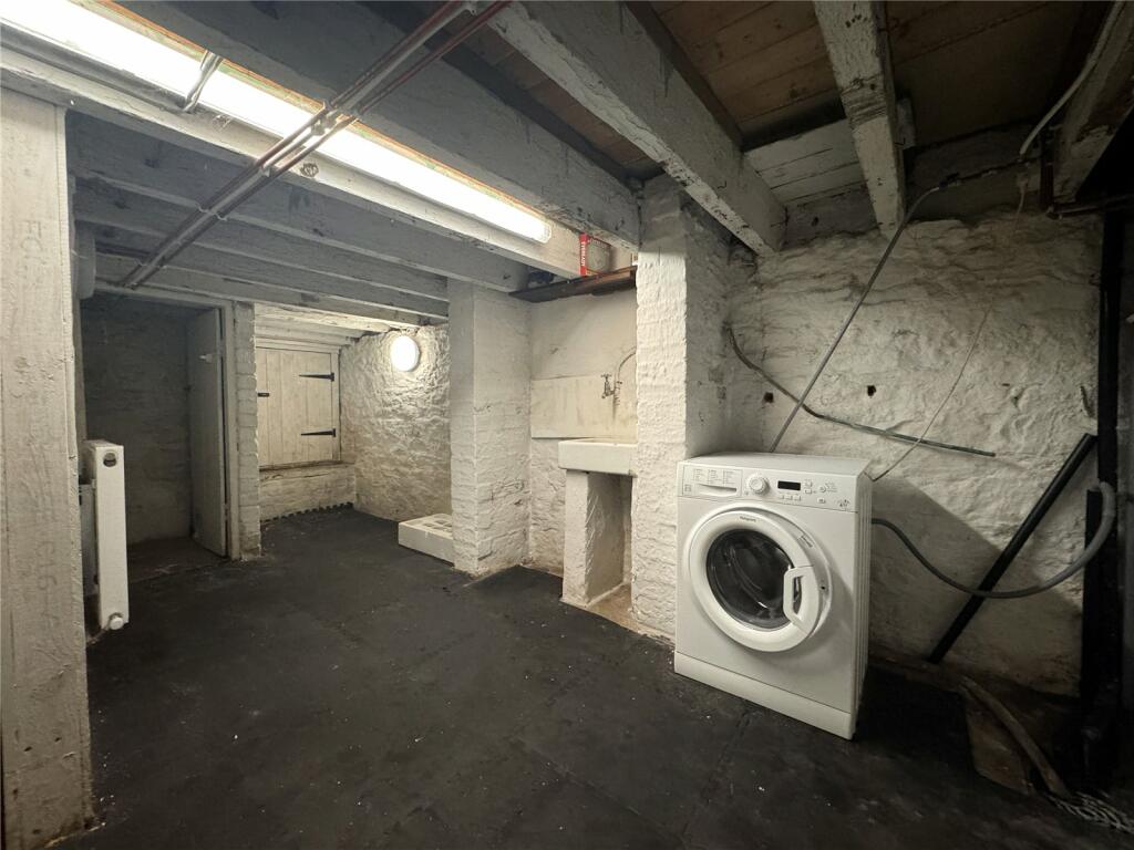 Cellar / Utility