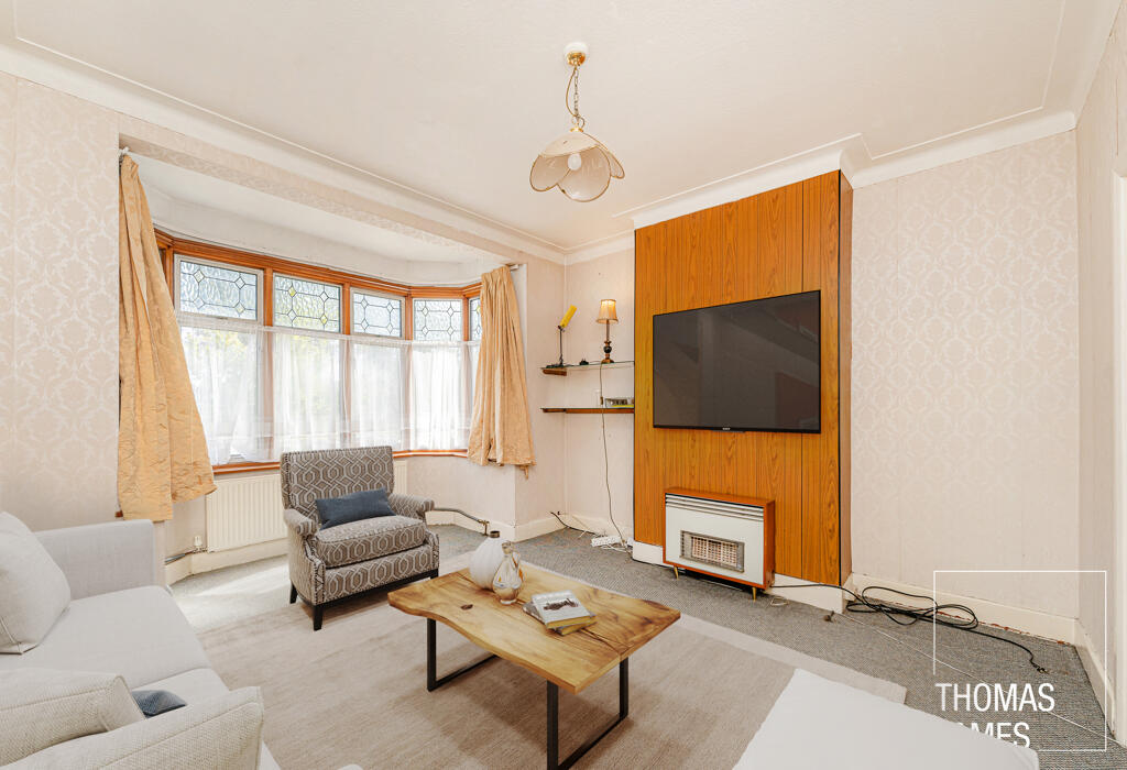 Firs Lane, bay window