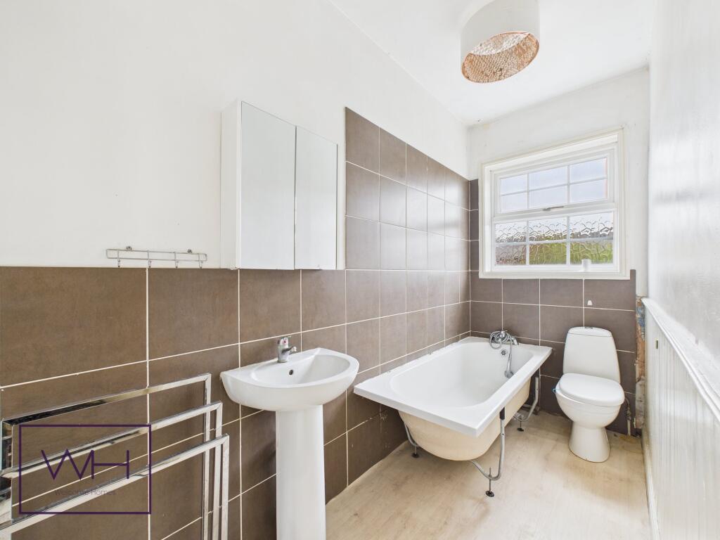 CAM03785G0-PR0312-ST