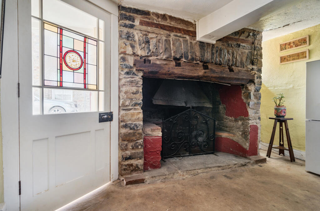 Bampton, Seddons