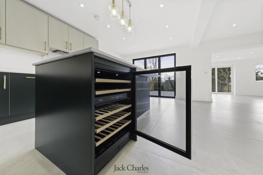 8 Old Hadlow Road 45.JPG