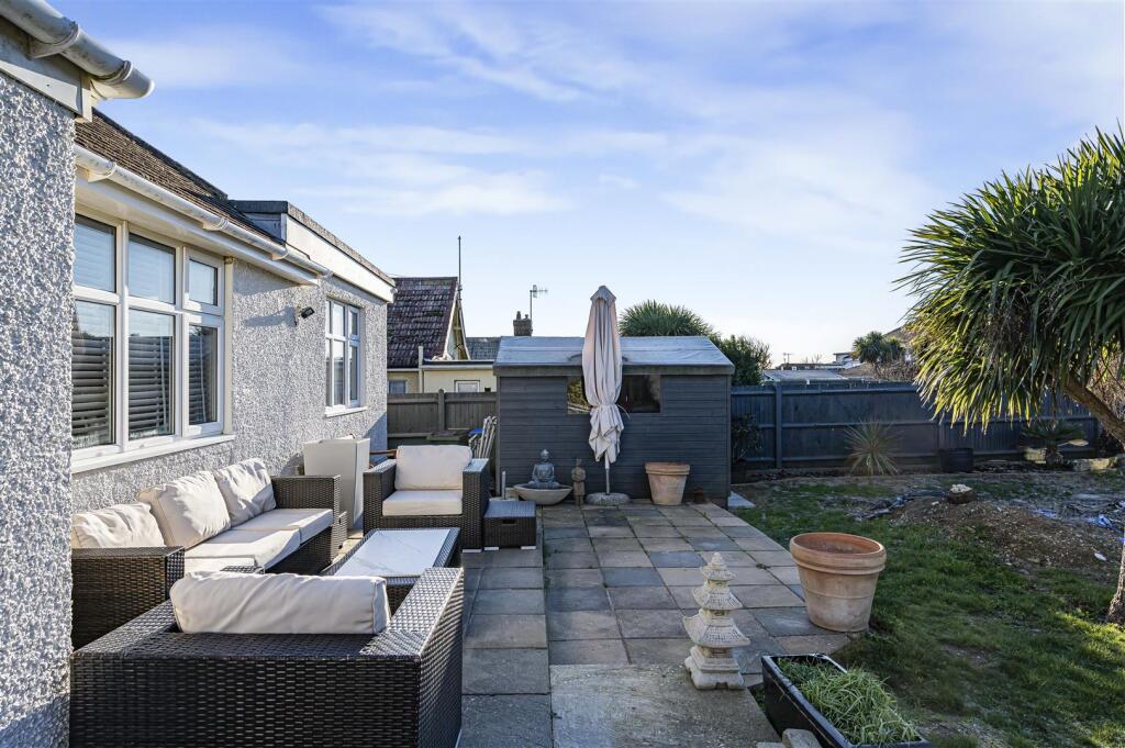 West Facing Rear Garden