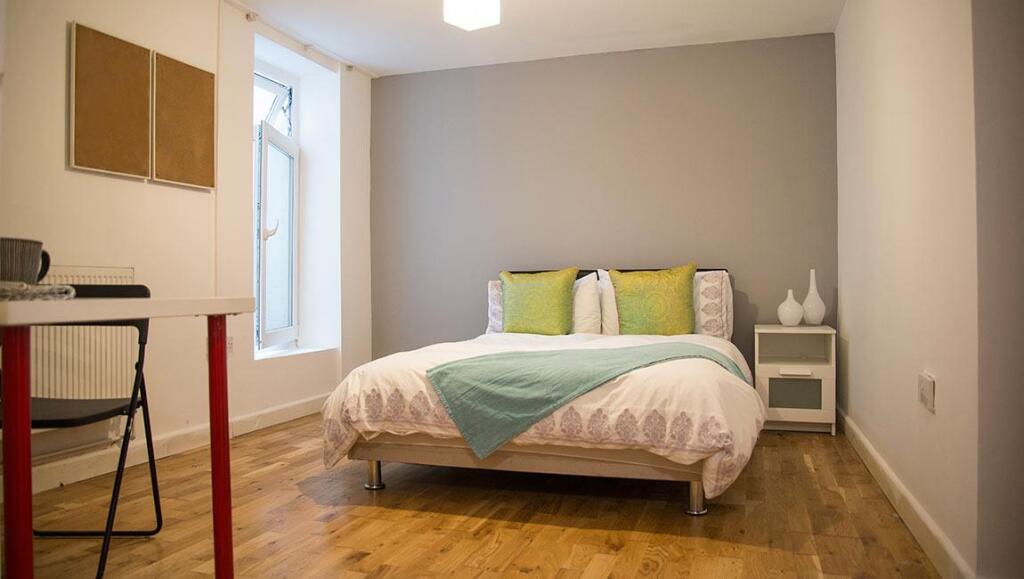 st-andrews-road-3-bed-student-flat-rental-bed-3a.j
