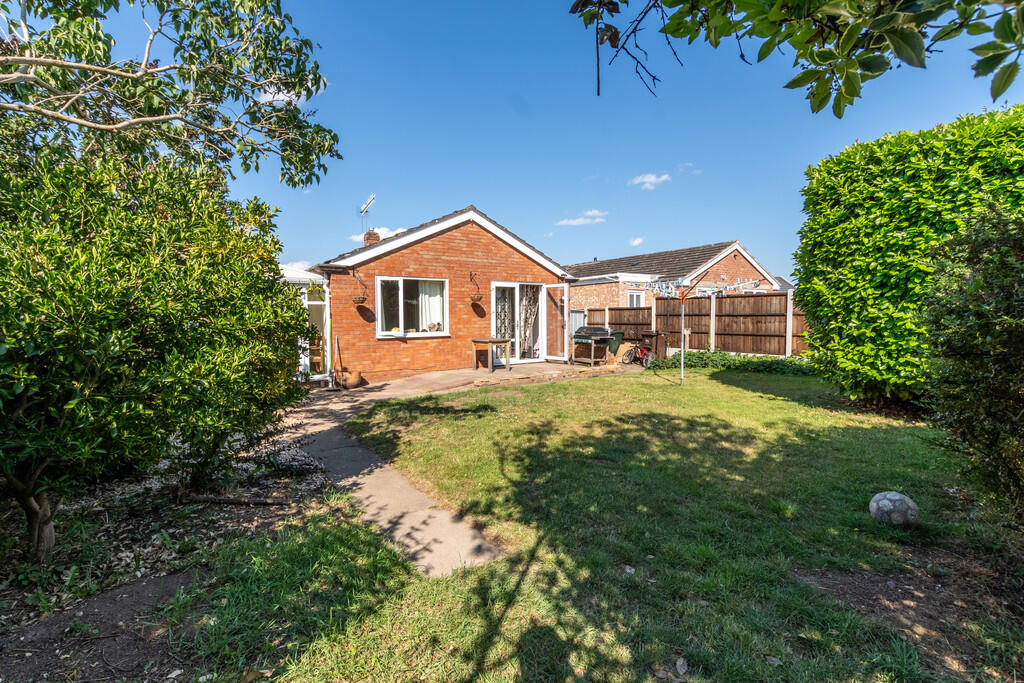 25 Oakleigh Road-...