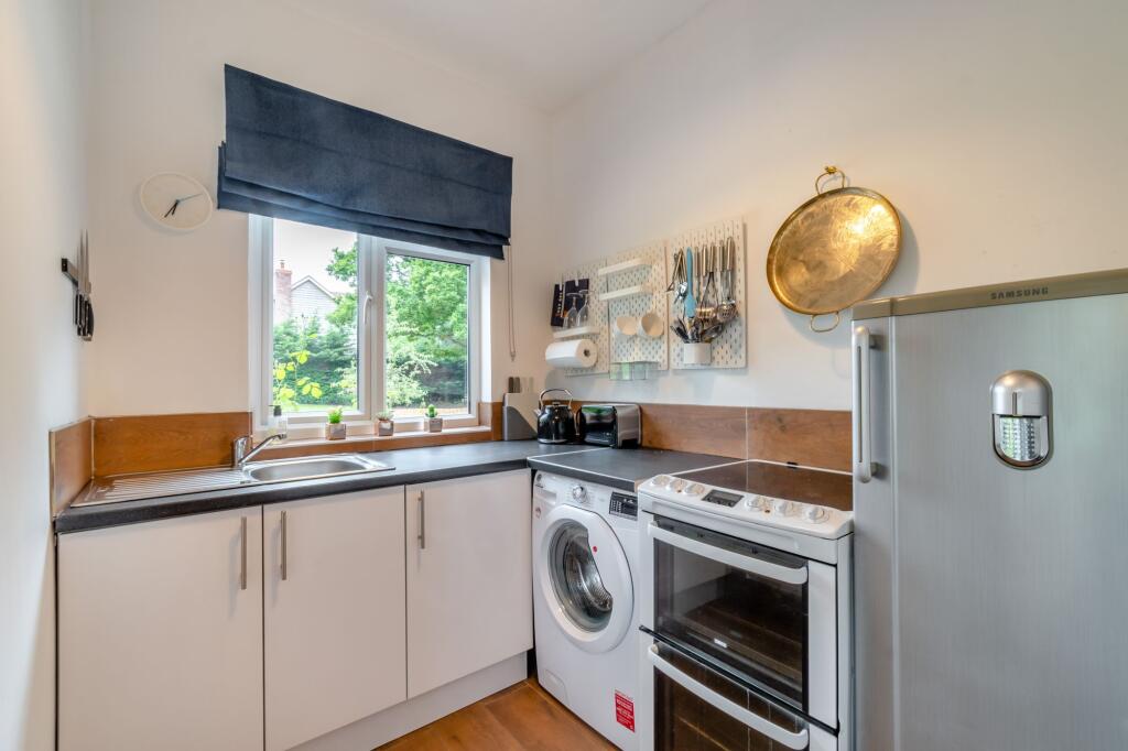 Self Contained Annex