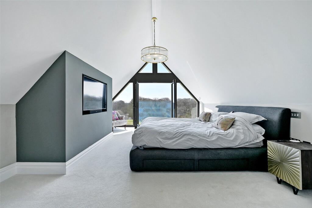 Principal Bedroom