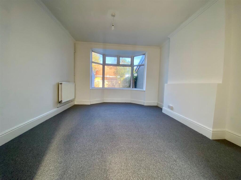 3 west road lounge 2.jpg