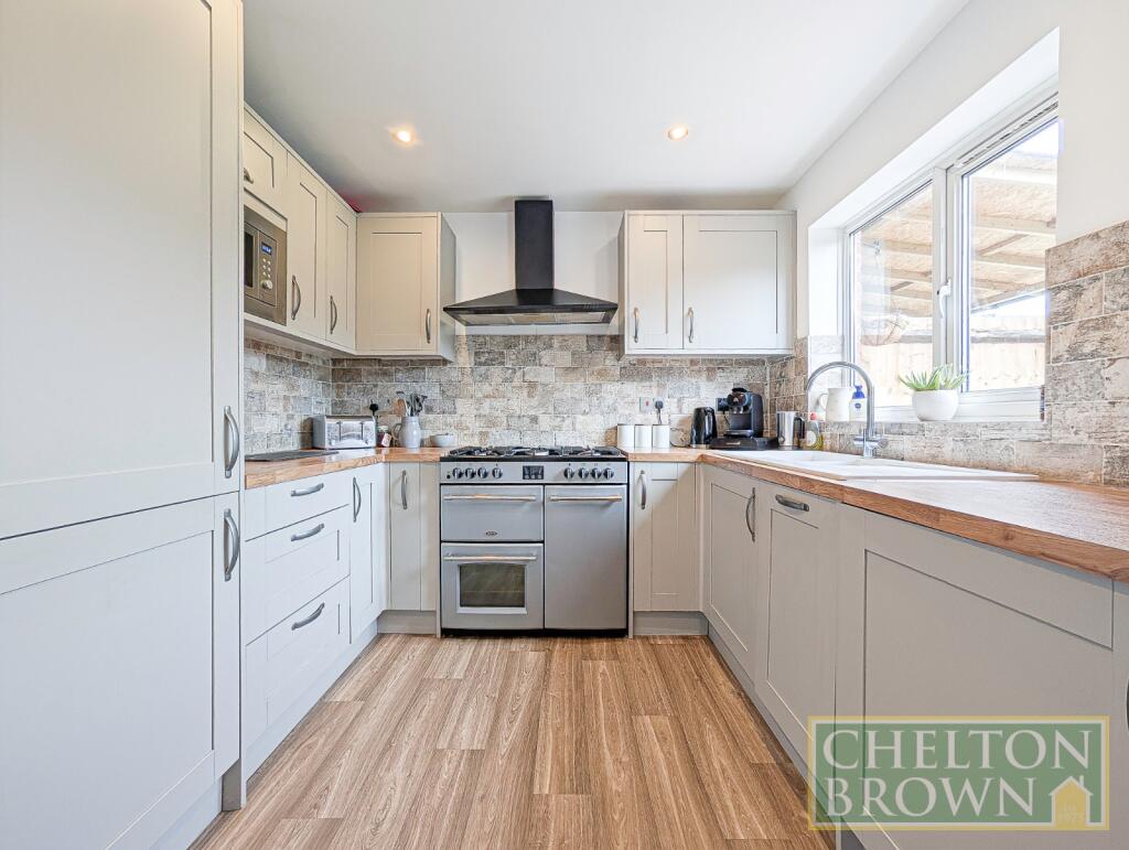 Kitchen &amp; Diner