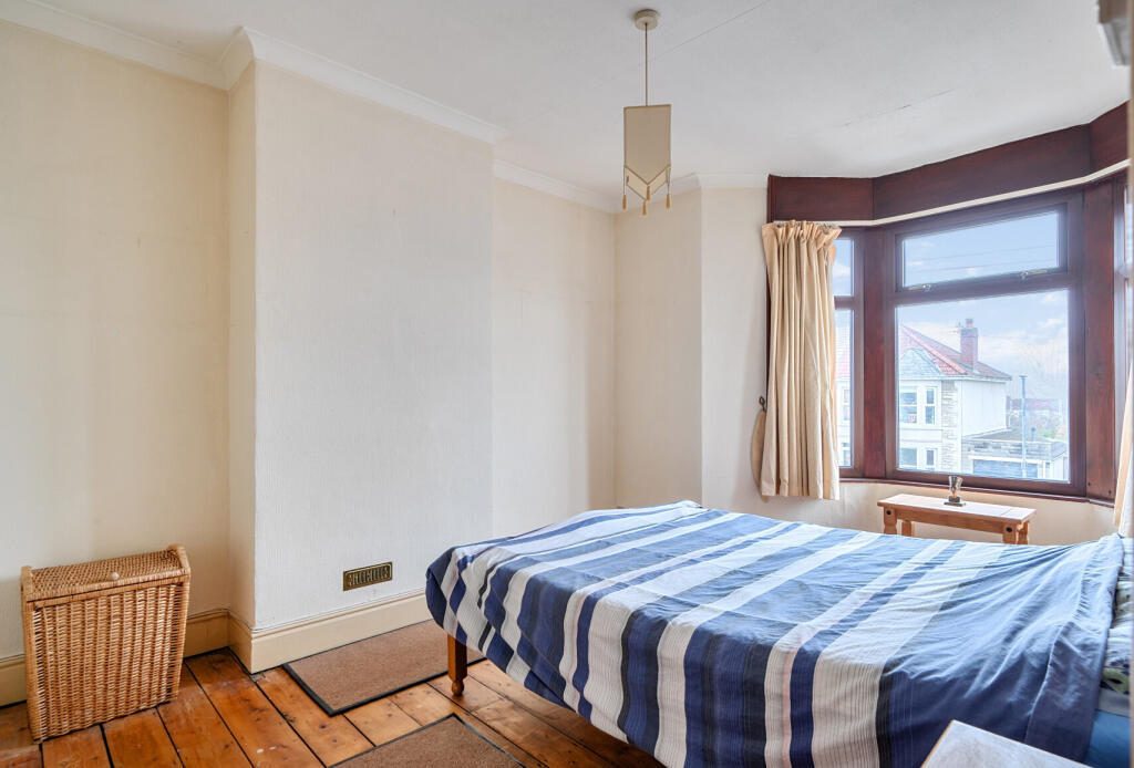 1394220-15-694a89...