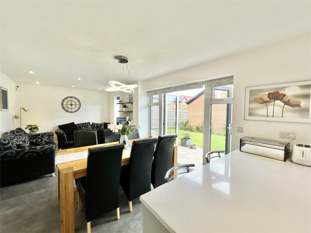 Kitchen/Diner/Family