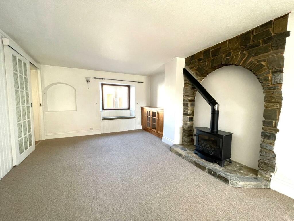Living Room.JPG