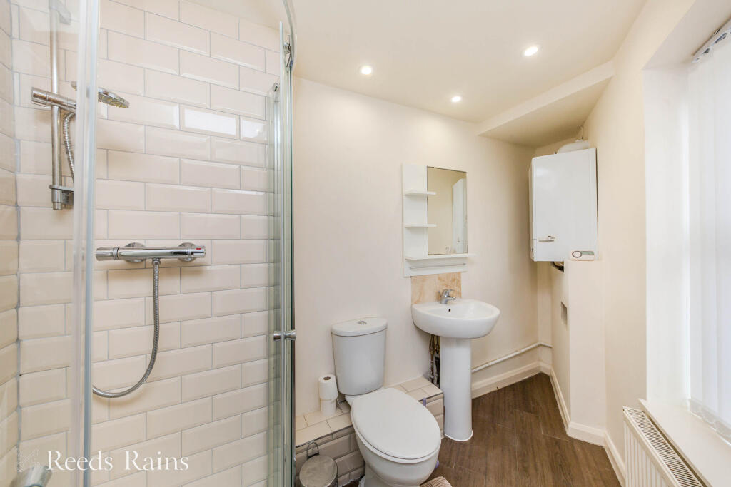 Shower Room/ Wc