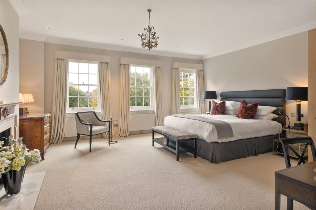 Principal Bedroom
