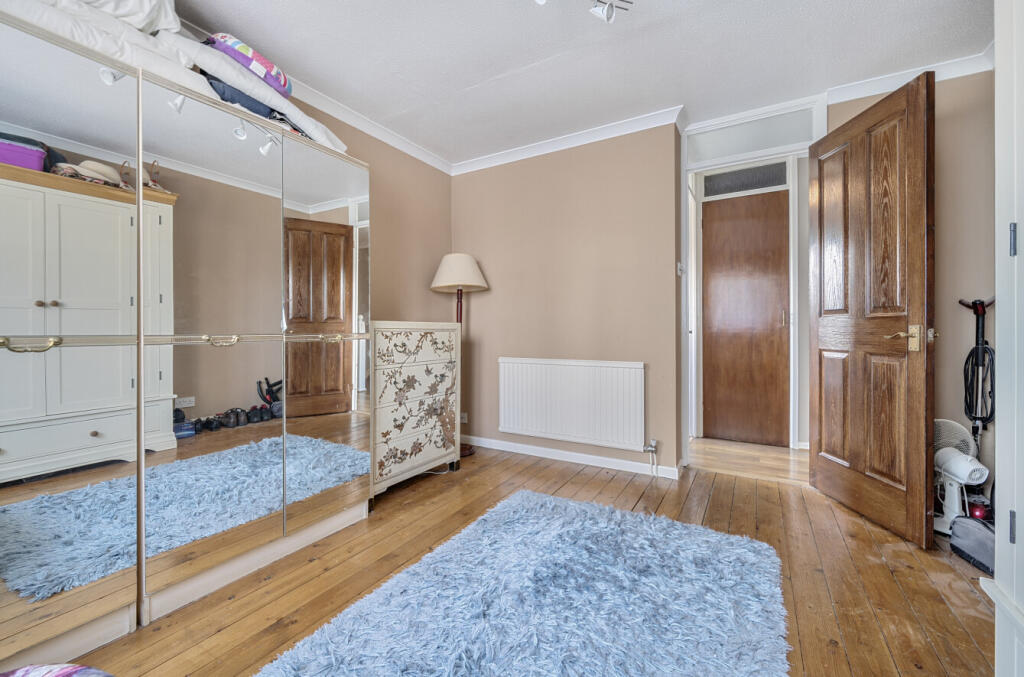 1316843-8-685d324...