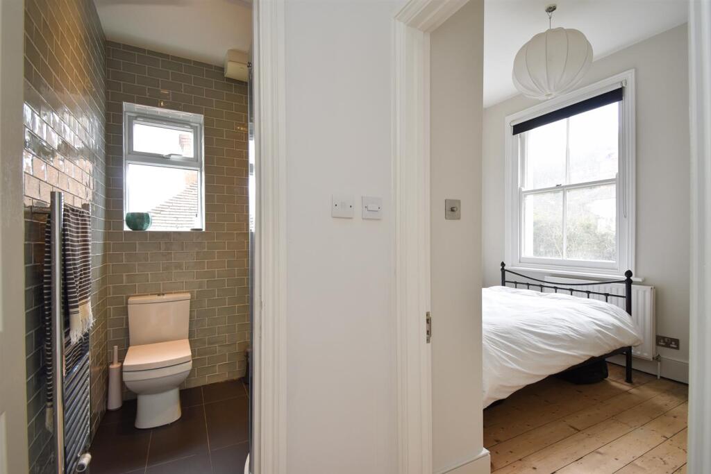 Bedroom &amp; shower room