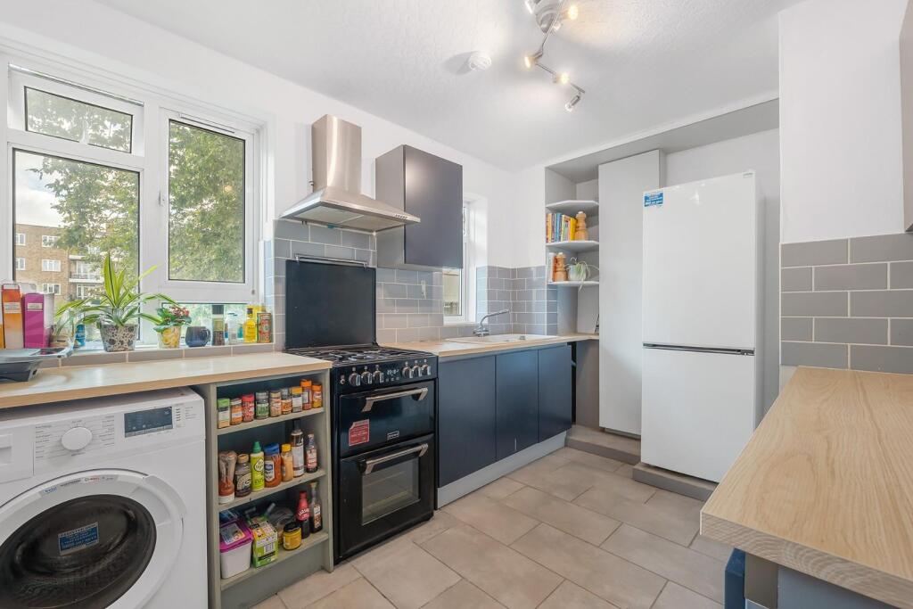 Kitchen (3).jpg
