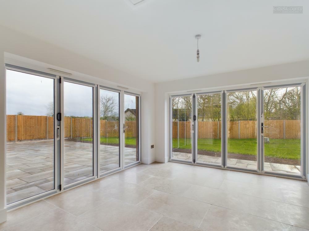 Breakfast/Family Room