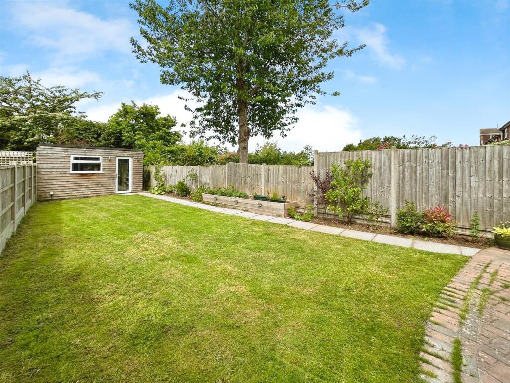 b50a6de3--49AA-8B1C-48B8DAE1E211-18634-00000BA4C2E