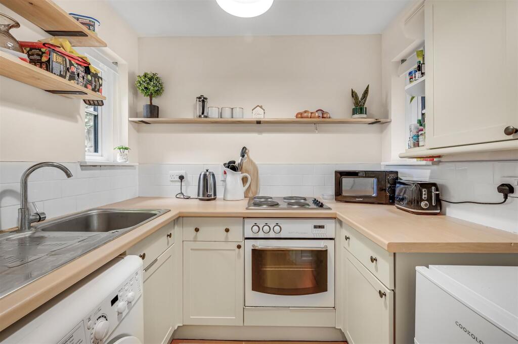 James_Anderson__Kendal_Court__10__Rosemary_Lane_Mo