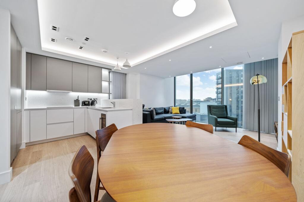 Reception / Diner Kitchen
