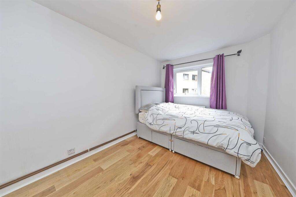 Bed 1.JPG