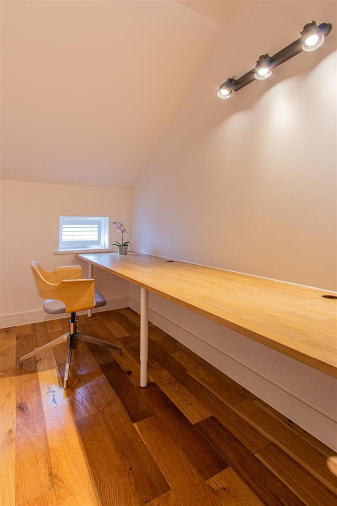 Howard Gardens 1-3, 4-7.jpg