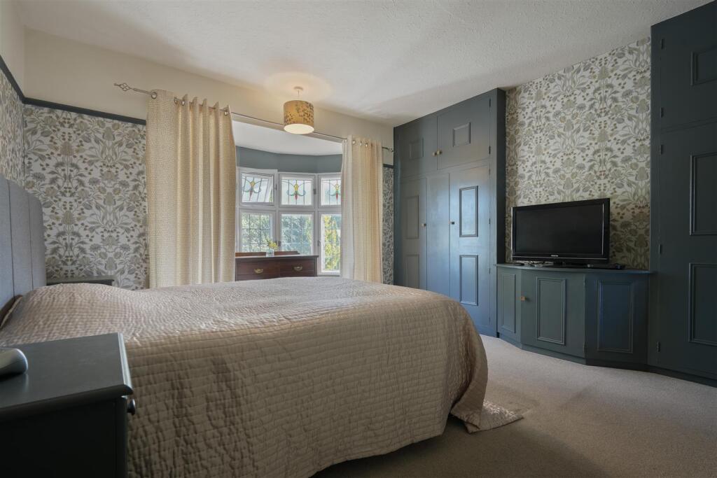 Bedroom 1.2.jpg