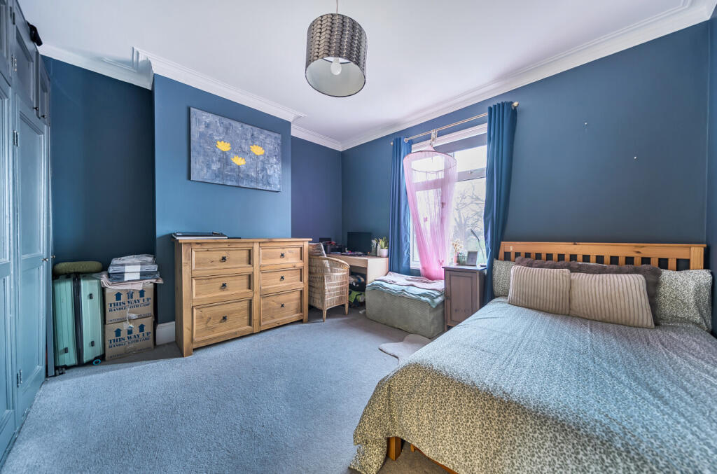 1392929-7-69495e6...