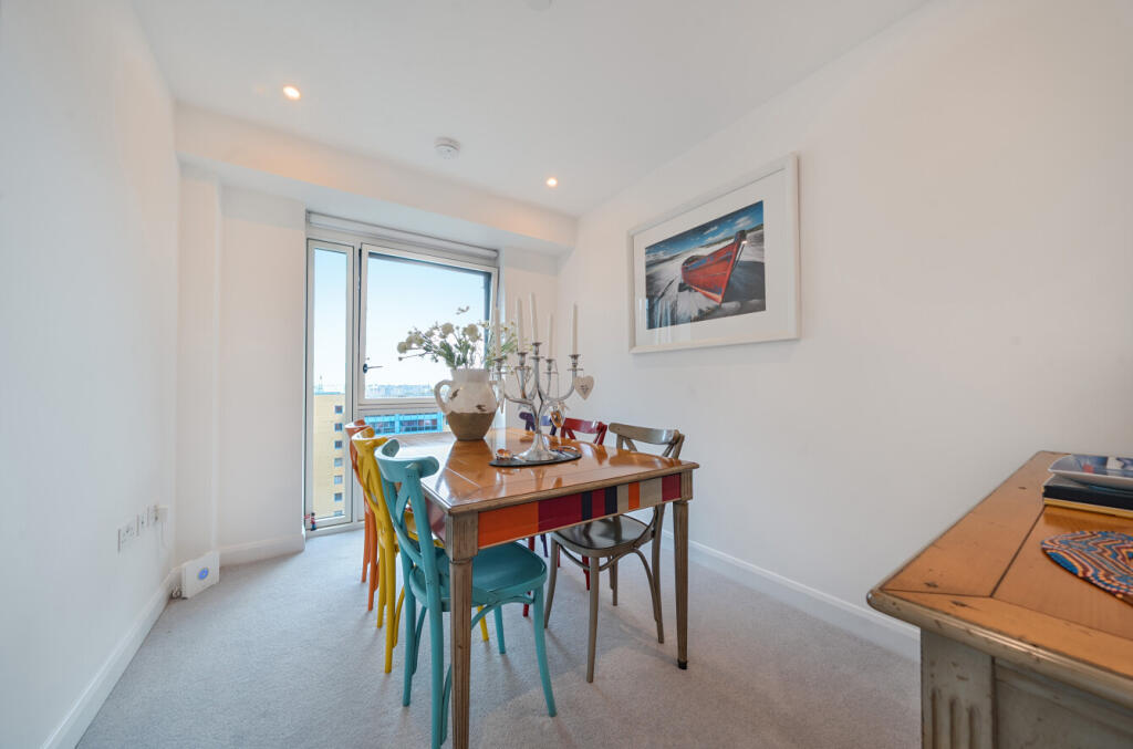 1324772-19-6876d8...