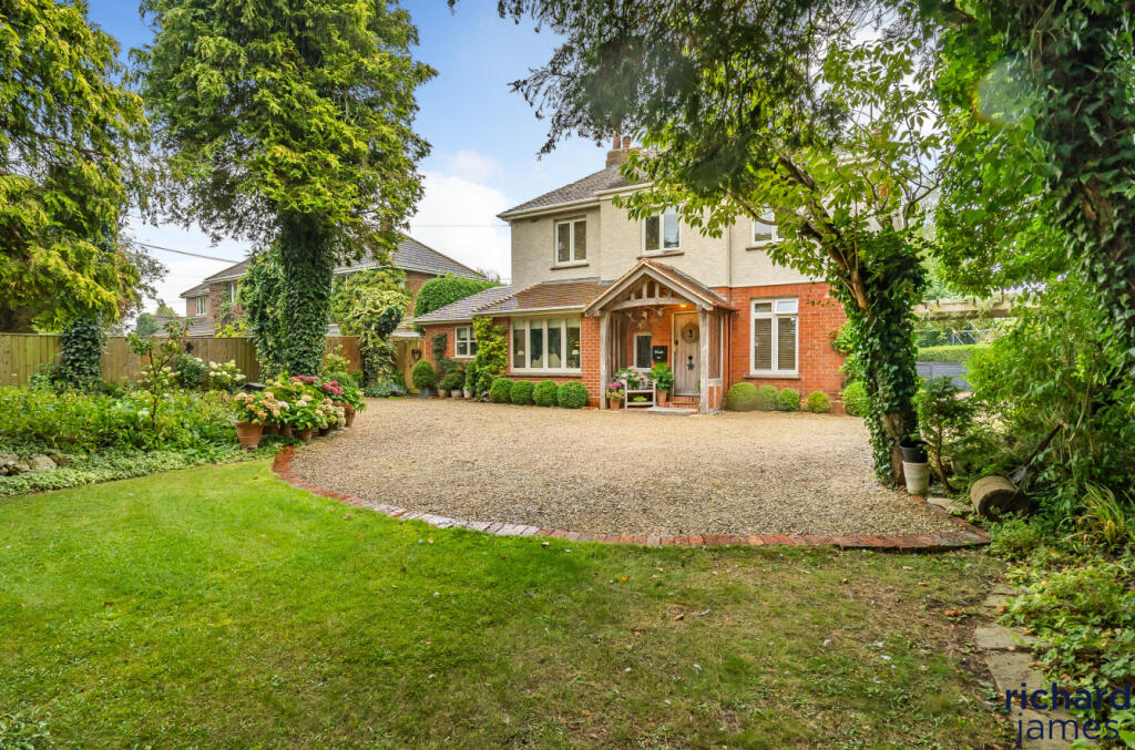 151de85e-d2d8-40e...