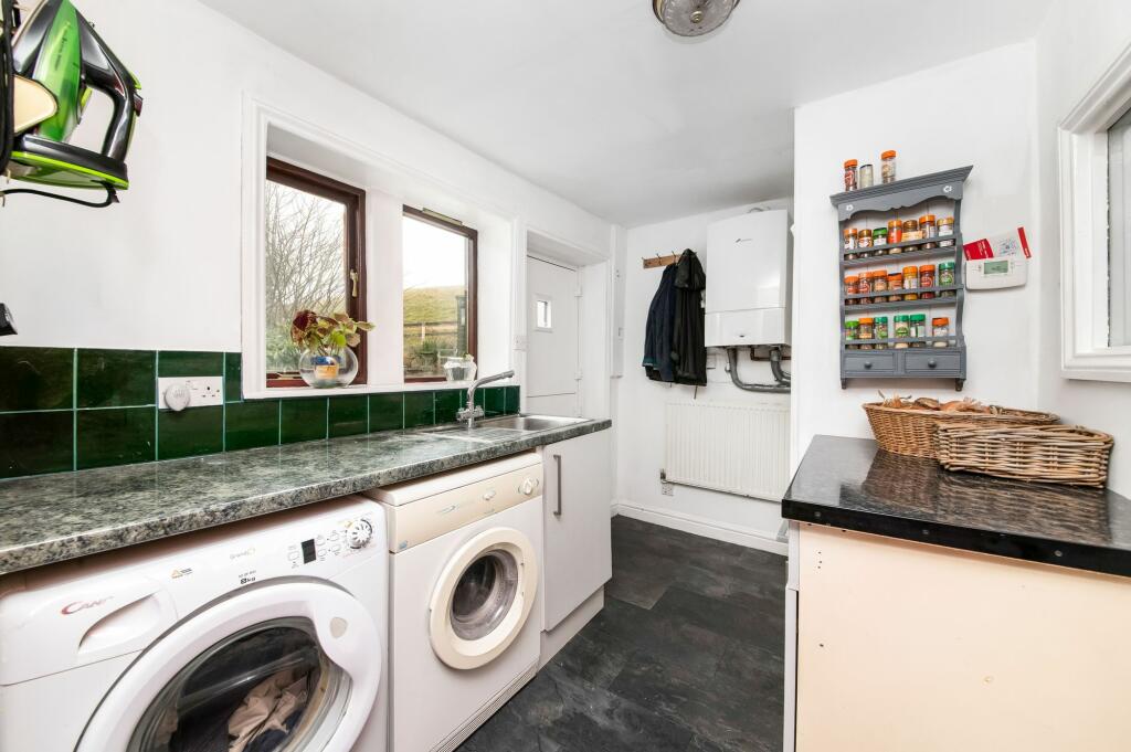 UTILITY ROOM / EVERYDAY ENTRANCE