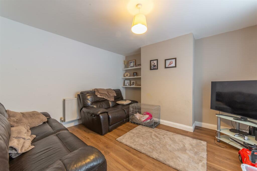 16 Clark Avenue-8.jpg