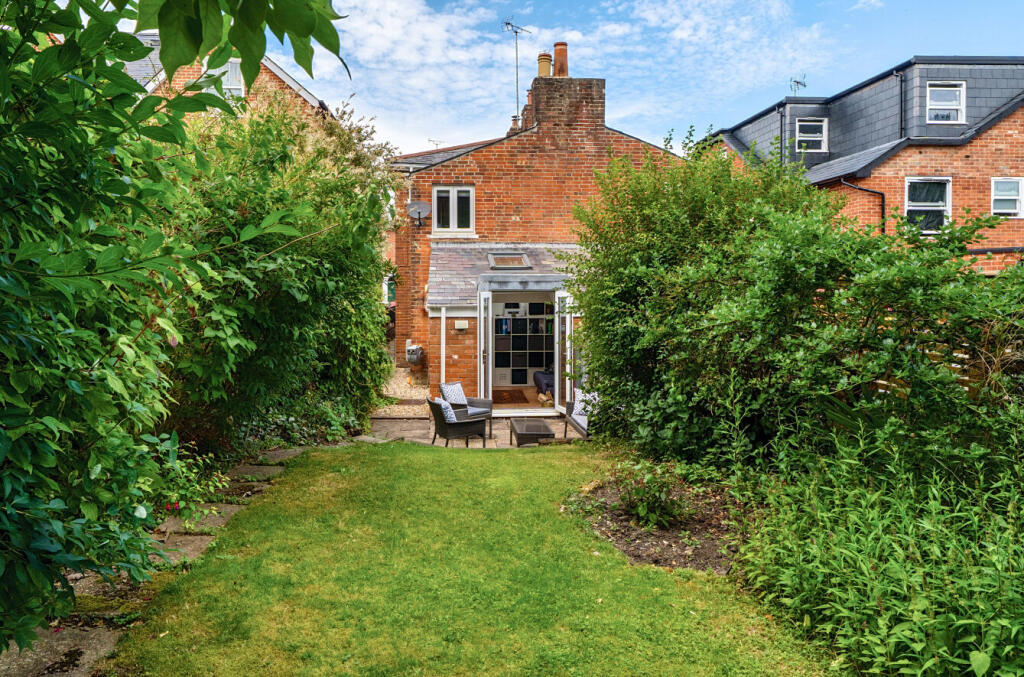 1318278-2-6863de4...