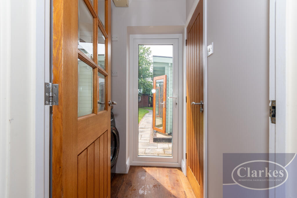 FC_044_8 ROMNEY RD_035