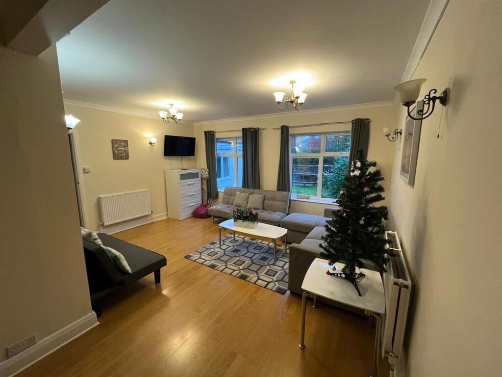 L-Shape Living Room: