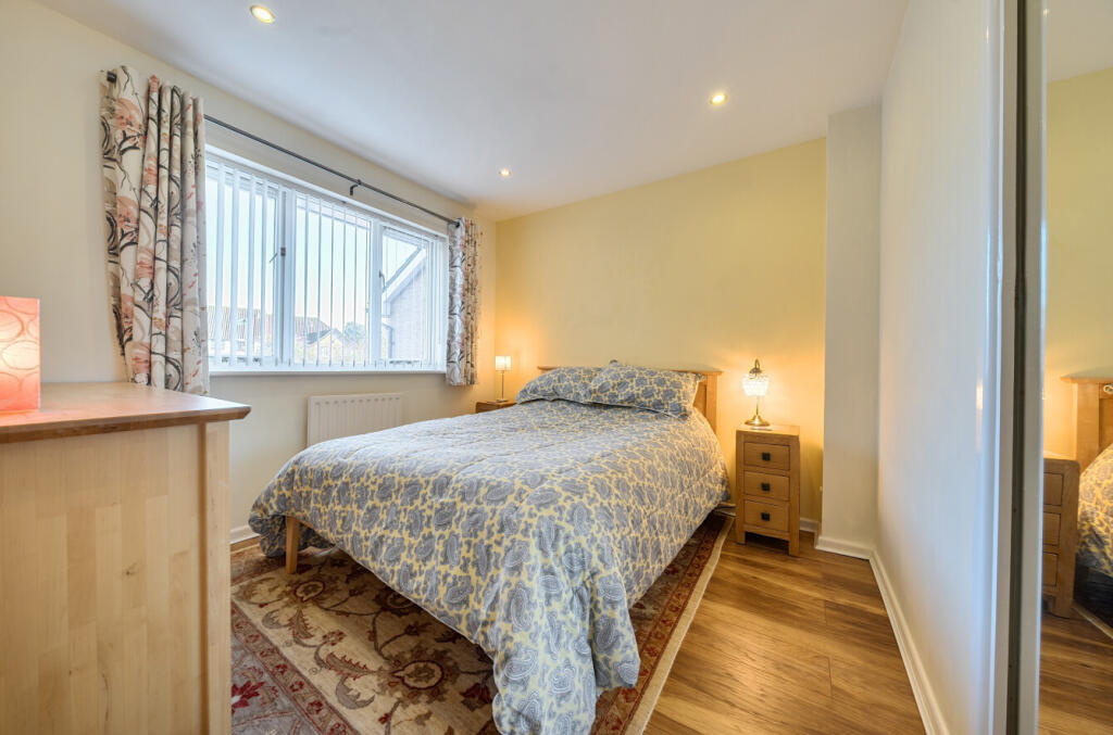 1396024-4-695e4e8...