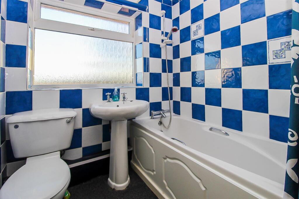 BATHROOM/W.C.