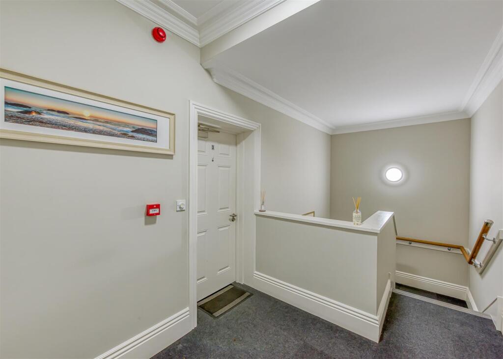 3 The Limes-communal3.jpg