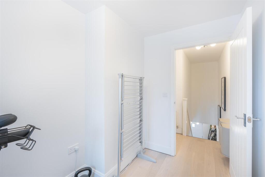 30 Firecrest Way-21.jpg