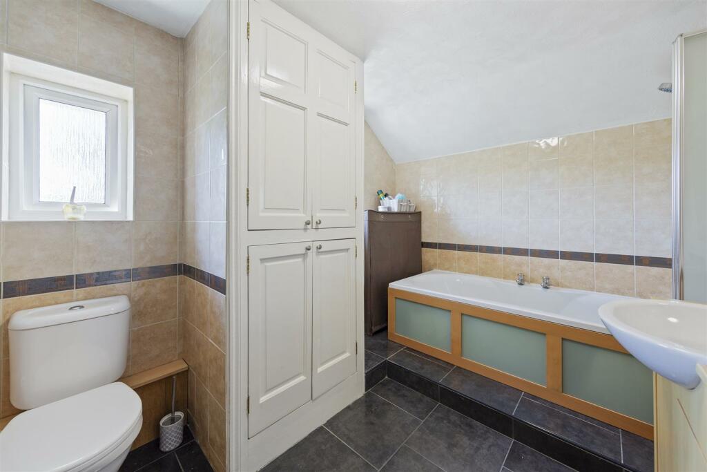 222BartonRdWeb24.jpg