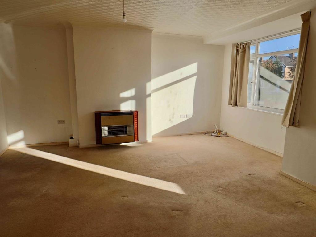 lounge1.jpg