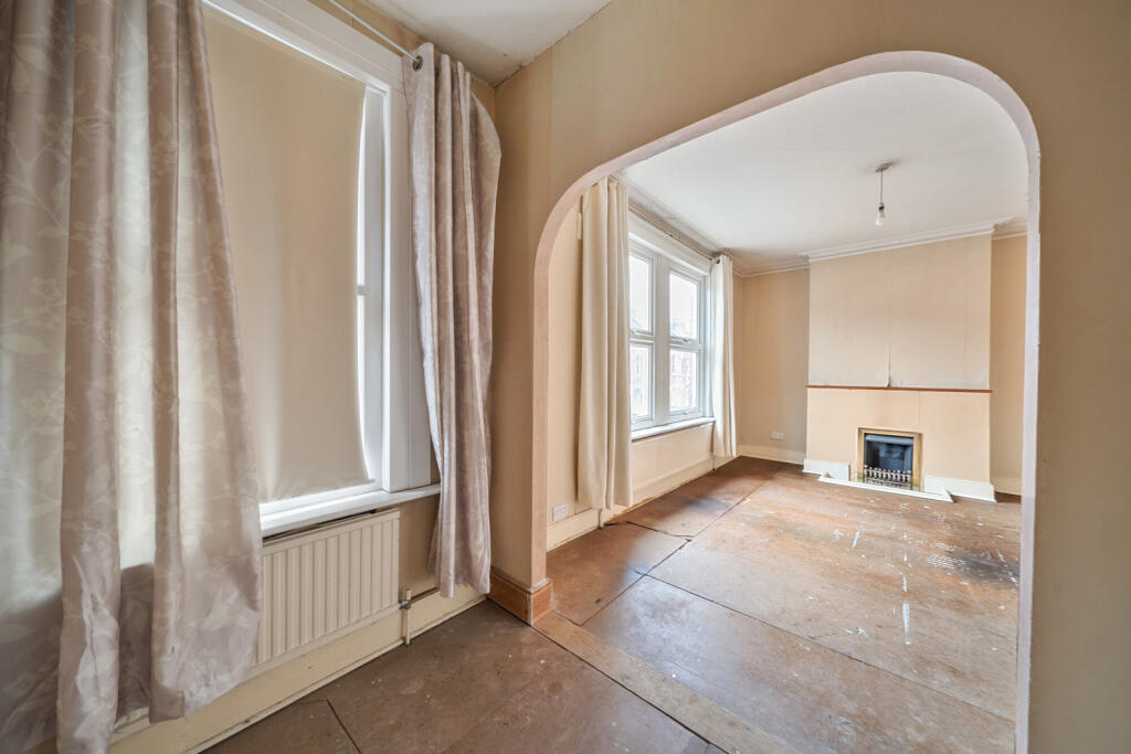 1371414-10-68f25a...