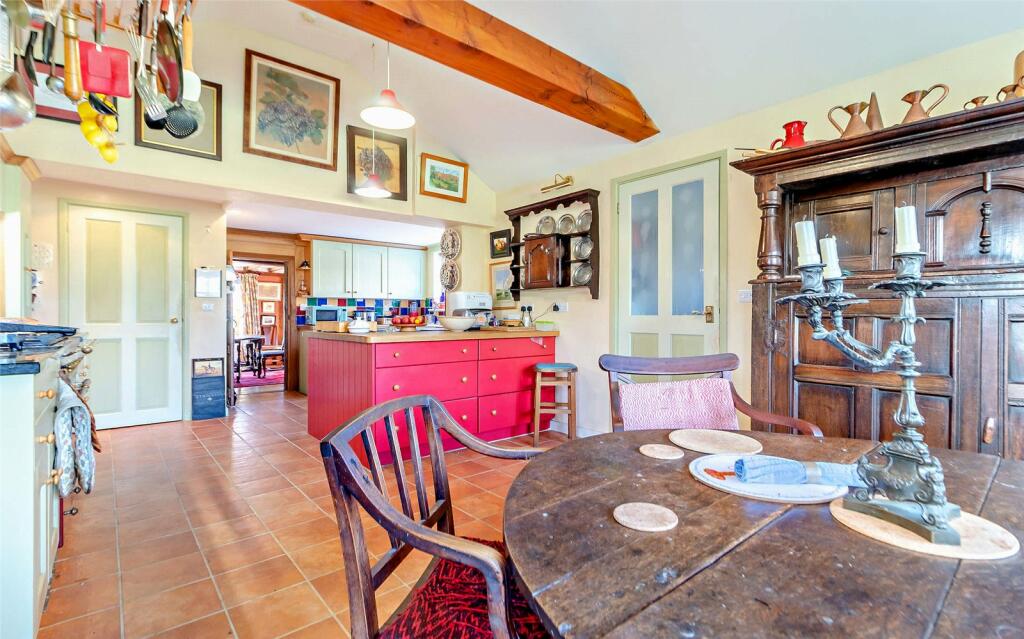 Kitchen/Breakfast Rm