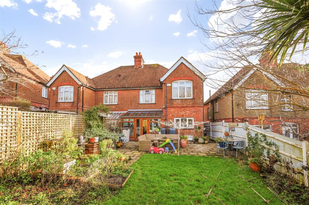 53 Magdalen Road TN376EU (29).jpg