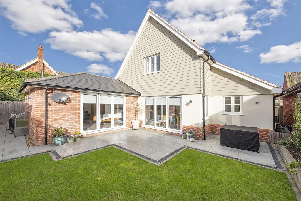 The Chitterings ph04.jpg